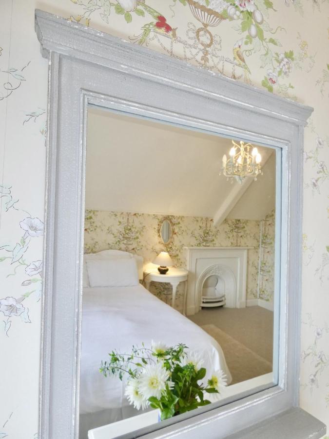 The Mount Somerton Retreat - Nr Bruton, Glastonbury, The Spectacular Wells Cathedral, Millfield School, Leonardo Helicopters, Yeovilton Kamer foto