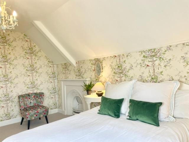 The Mount Somerton Retreat - Nr Bruton, Glastonbury, The Spectacular Wells Cathedral, Millfield School, Leonardo Helicopters, Yeovilton Buitenkant foto