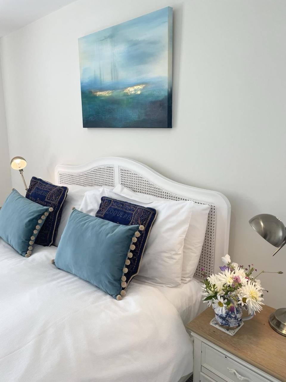 The Mount Somerton Retreat - Nr Bruton, Glastonbury, The Spectacular Wells Cathedral, Millfield School, Leonardo Helicopters, Yeovilton Buitenkant foto